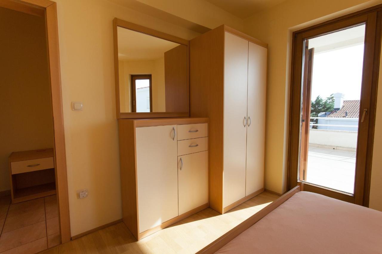 קרק Apartman Vjekoslav מראה חיצוני תמונה