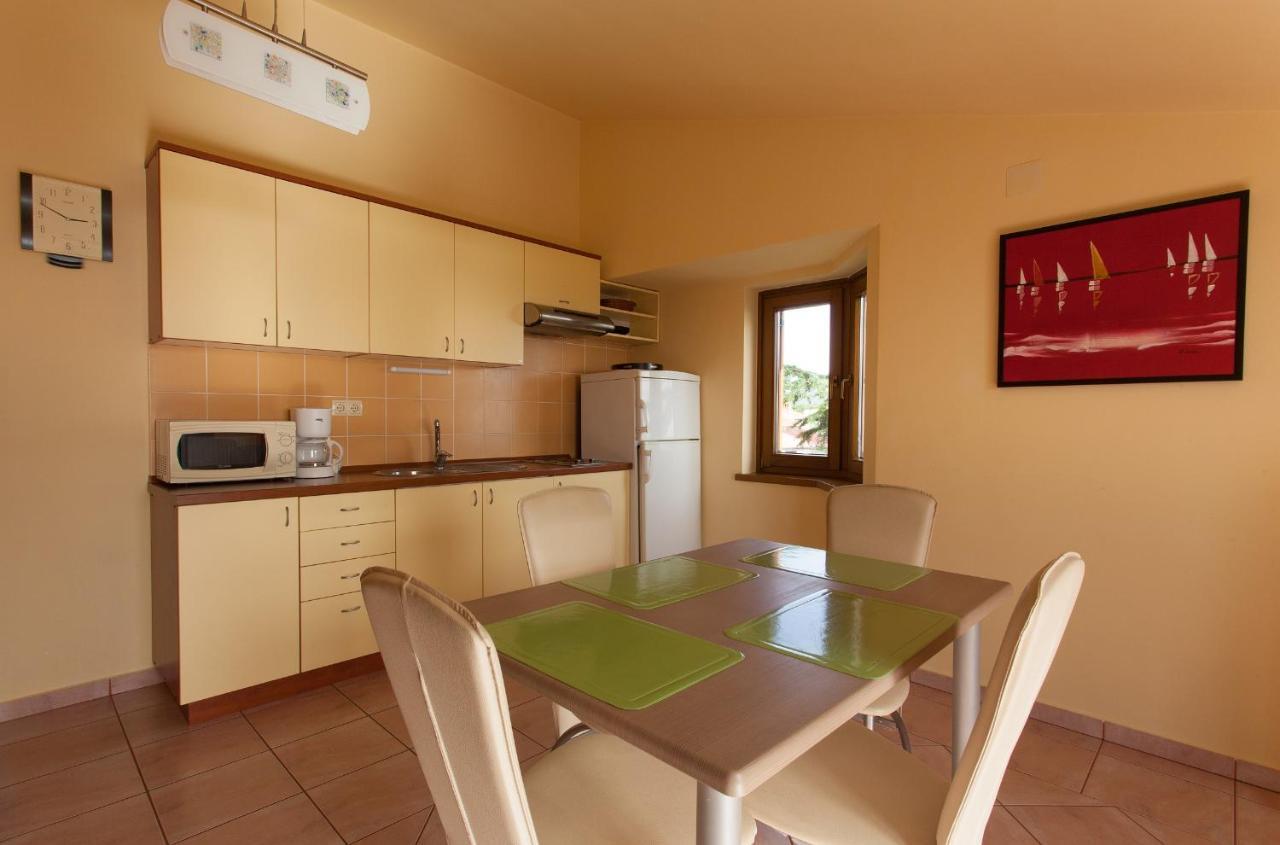 קרק Apartman Vjekoslav מראה חיצוני תמונה