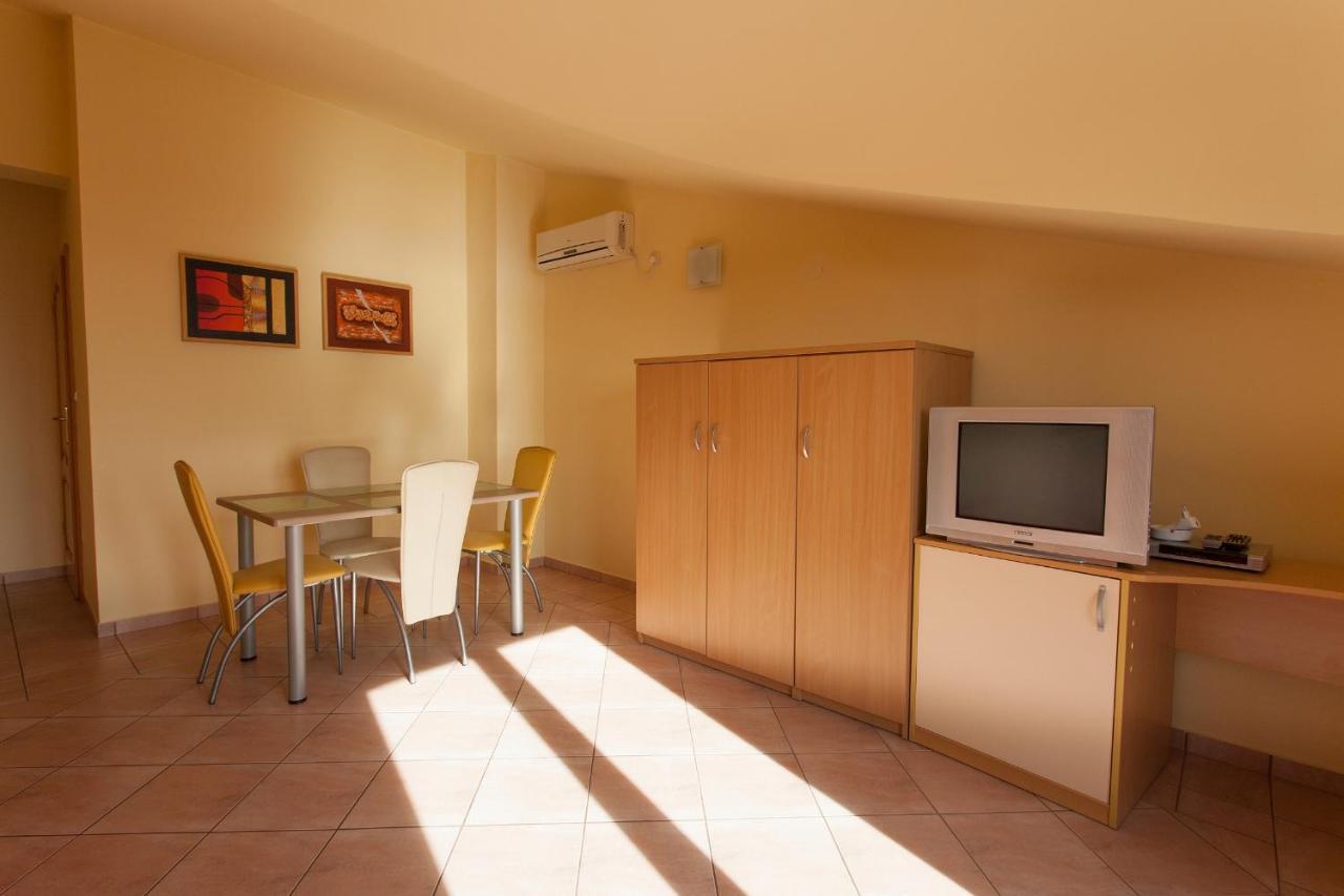 קרק Apartman Vjekoslav מראה חיצוני תמונה